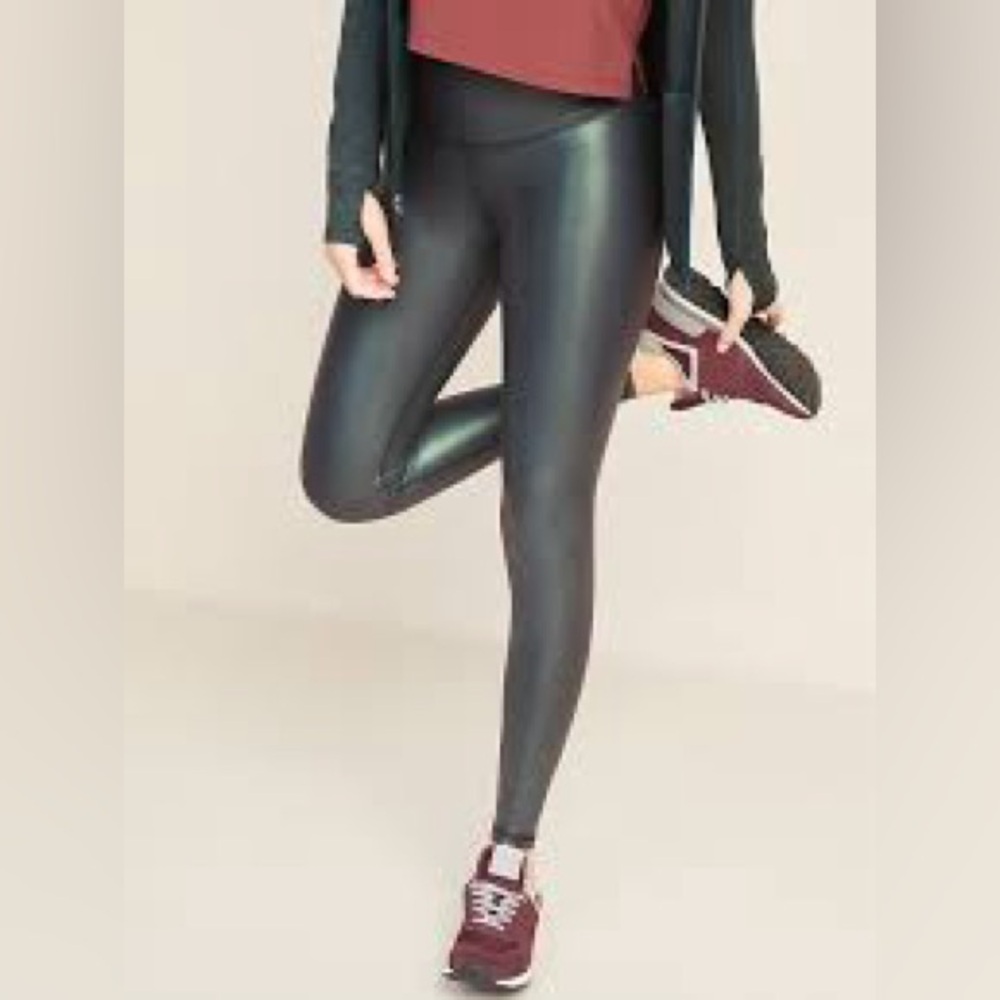 NWT ON Extra High-Waisted Powersoft Light Compression Hidden-Pocket Leggings